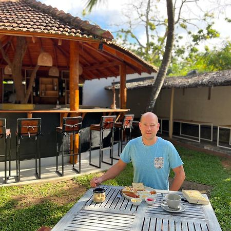Pineapple Surf Ahangama Exterior foto