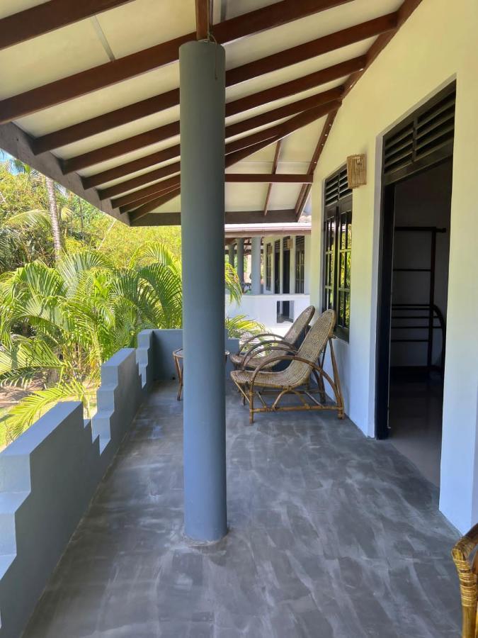 Pineapple Surf Ahangama Exterior foto